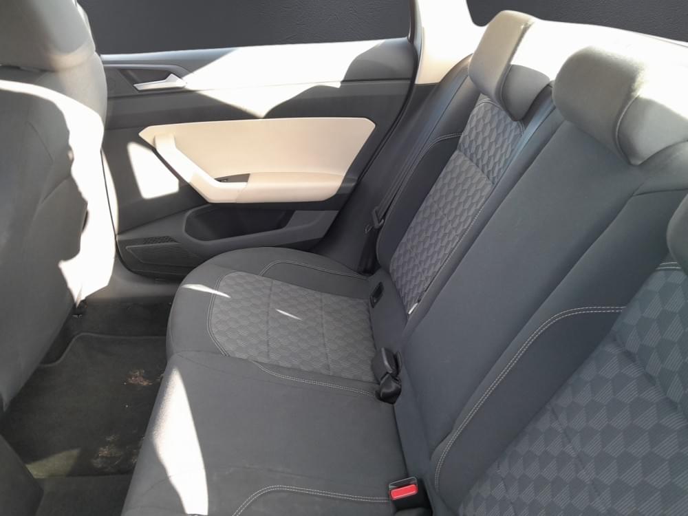 Volkswagen Polo Sedan 1.6 Base