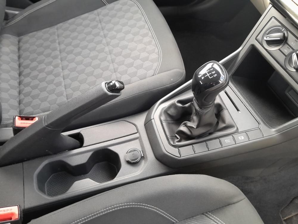 Volkswagen Polo Sedan 1.6 Base