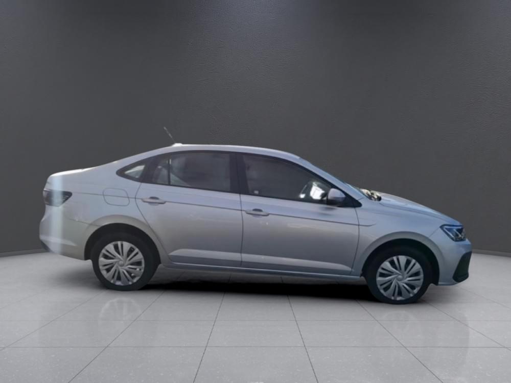 Volkswagen Polo Sedan 1.6 Base