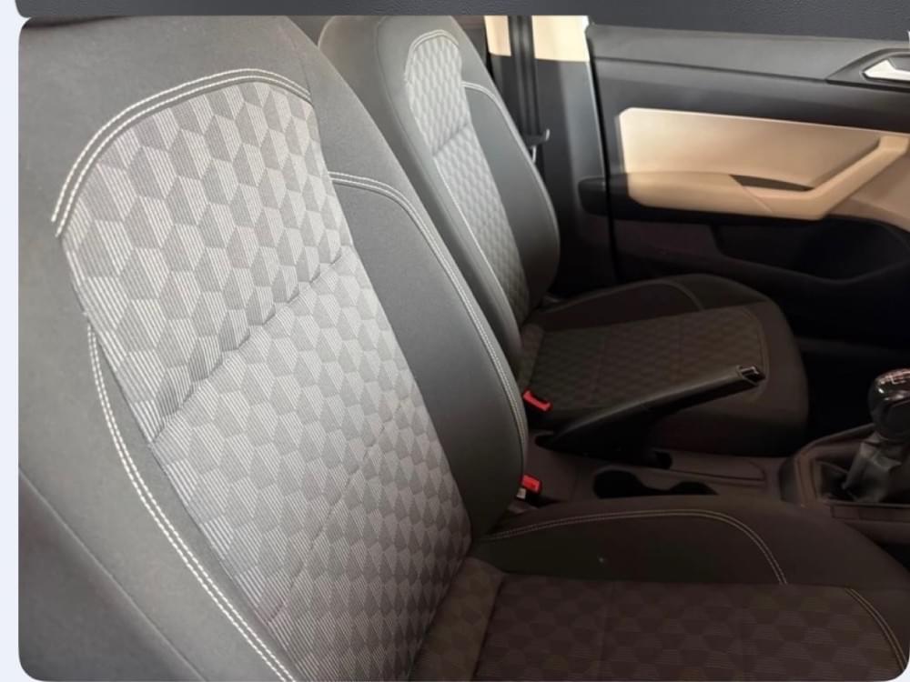 Volkswagen Polo Sedan 1.6 Base