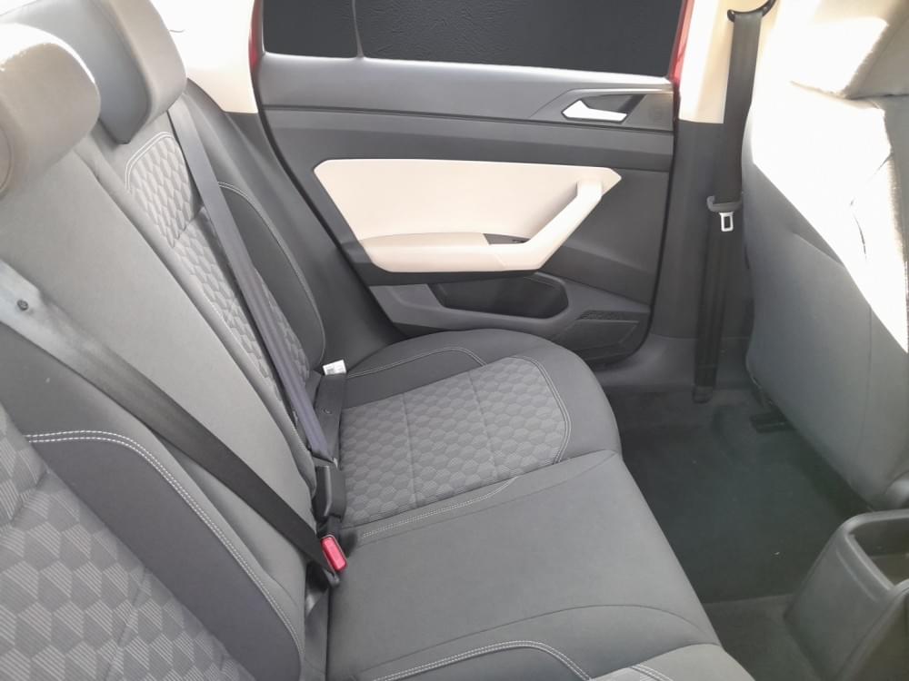 Volkswagen Polo Sedan 1.6 Base