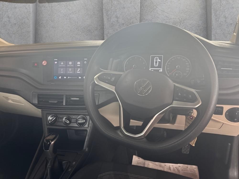 Volkswagen Polo Sedan 1.6 Tiptronic