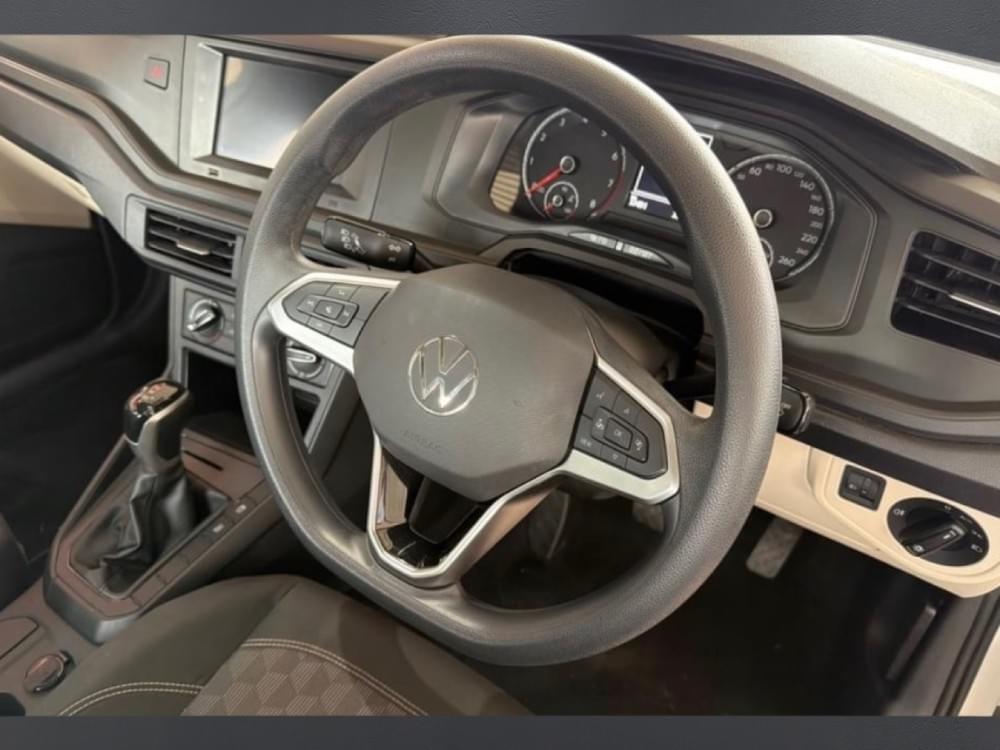Volkswagen Polo Sedan 1.6 Tiptronic