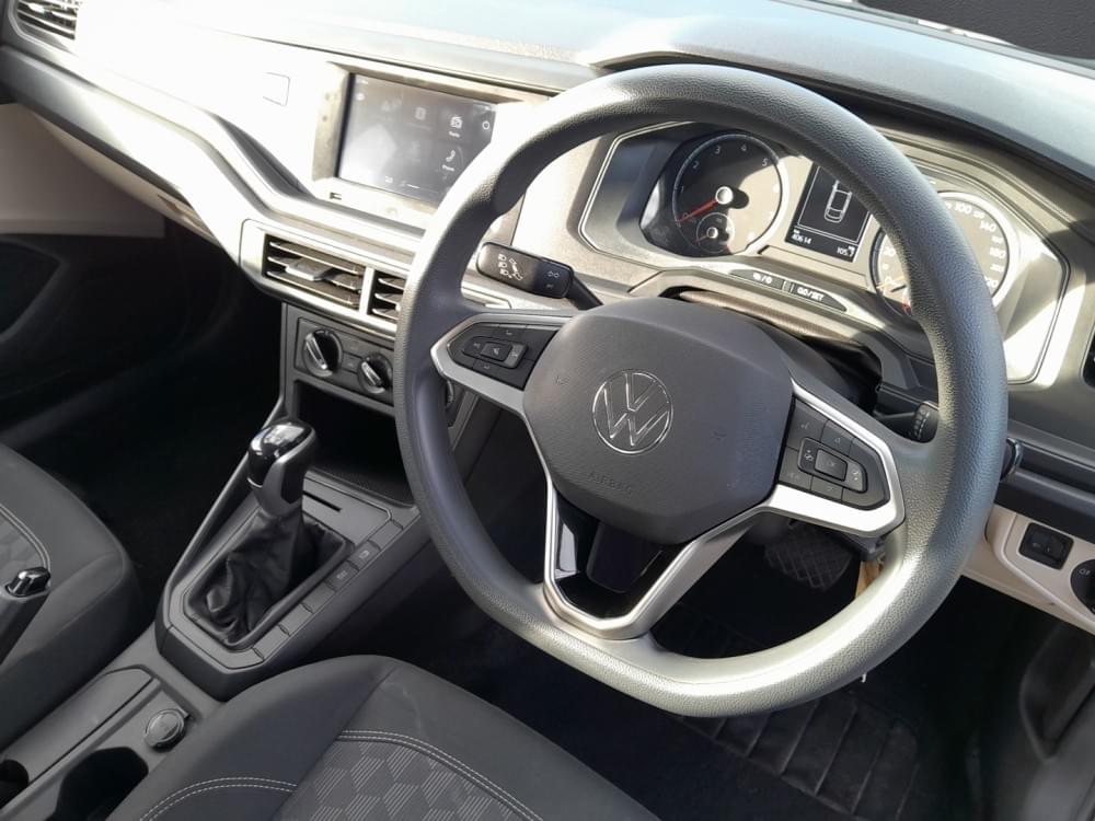 Volkswagen Polo Sedan 1.6 Tiptronic