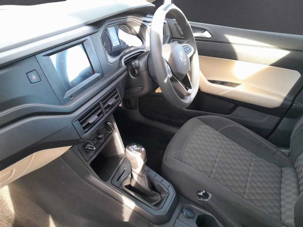 Volkswagen Polo Sedan 1.6 Tiptronic
