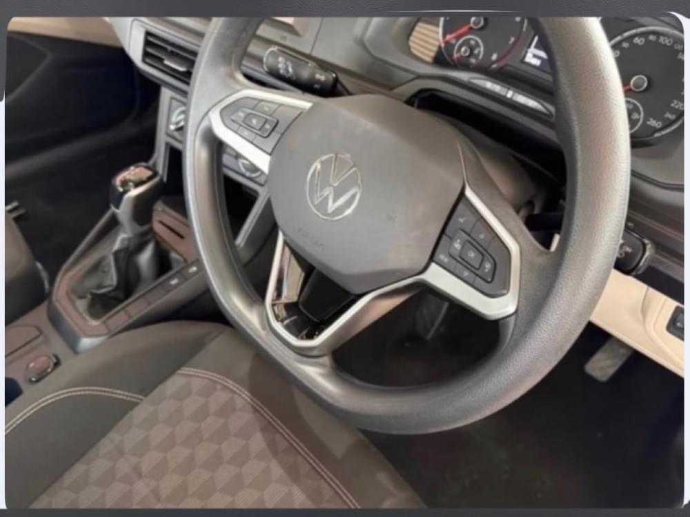 Volkswagen Polo Sedan 1.6 Tiptronic
