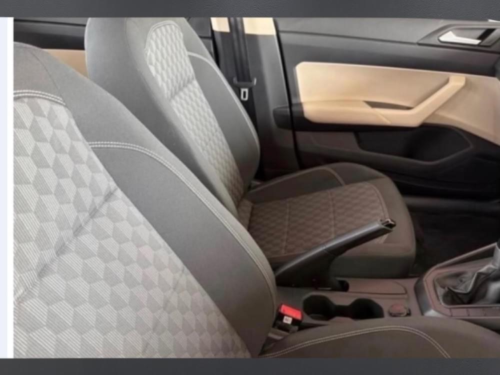 Volkswagen Polo Sedan 1.6 Tiptronic