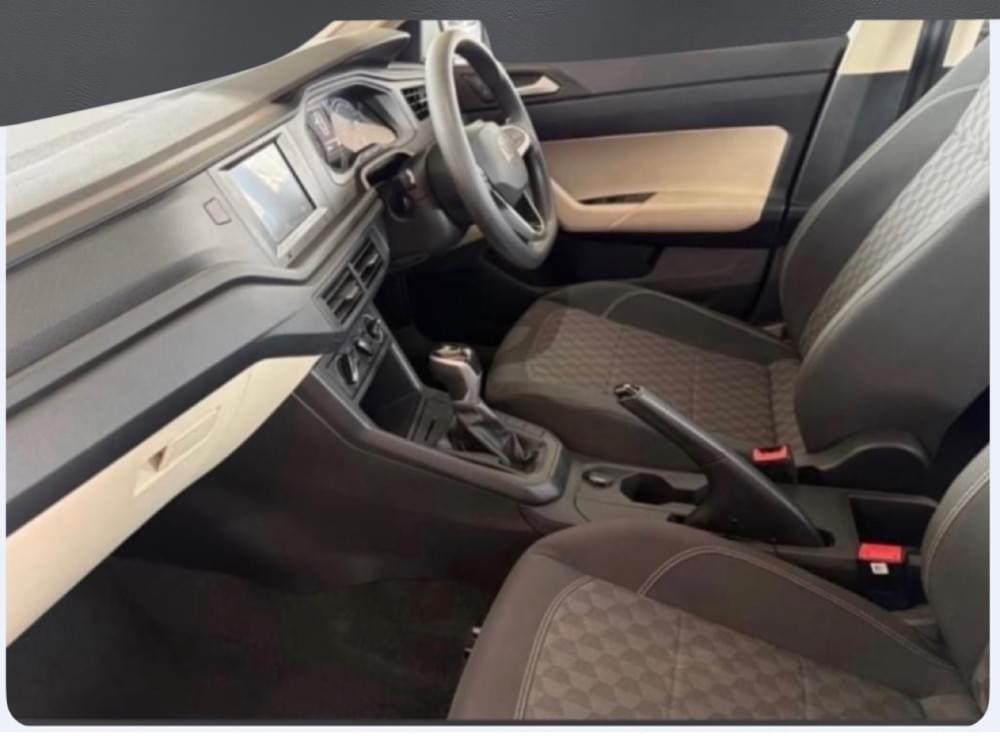Volkswagen Polo Sedan 1.6 Tiptronic