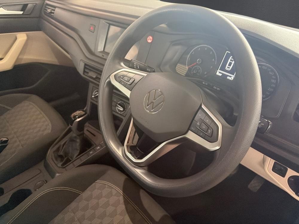Volkswagen Polo Sedan 1.6 Tiptronic