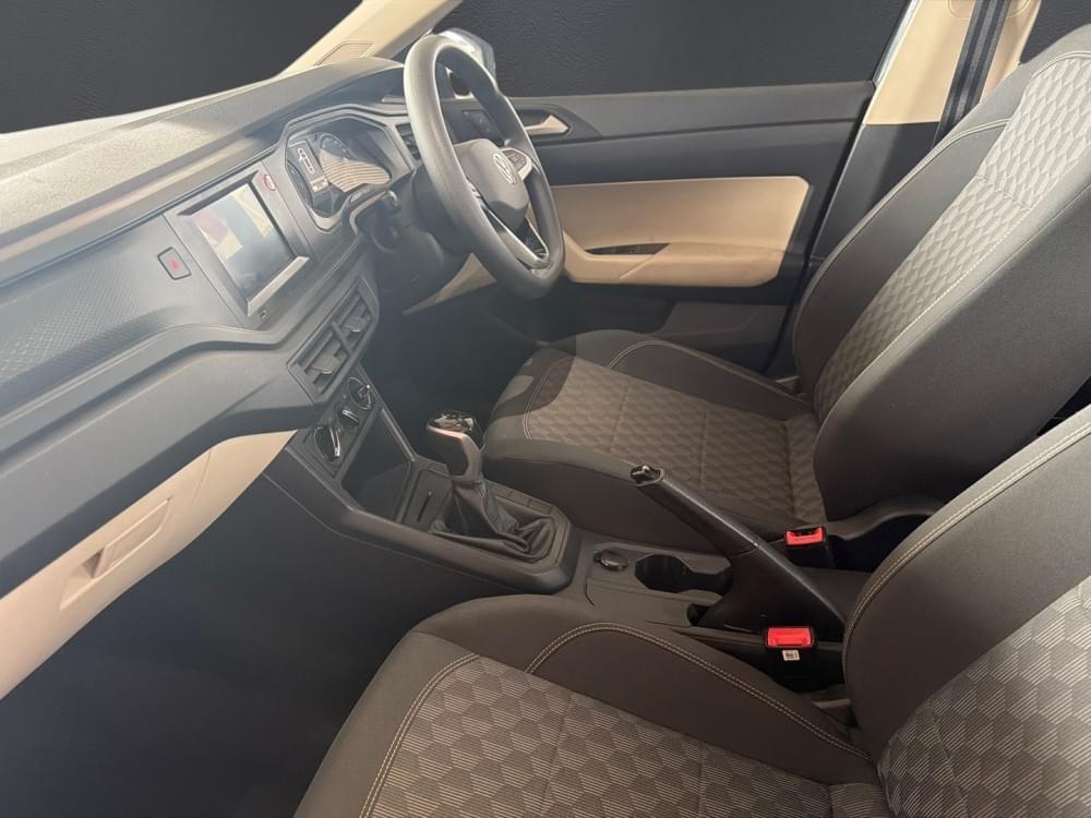 Volkswagen Polo Sedan 1.6 Tiptronic
