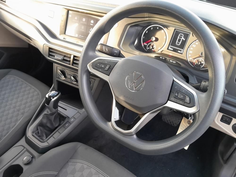 Volkswagen Polo Sedan 1.6 Tiptronic