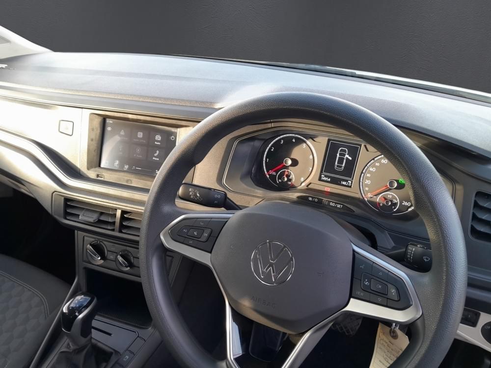 Volkswagen Polo Sedan 1.6 Tiptronic