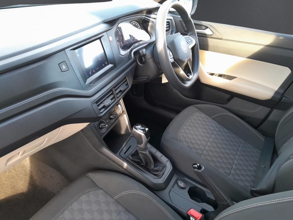 Volkswagen Polo Sedan 1.6 Tiptronic