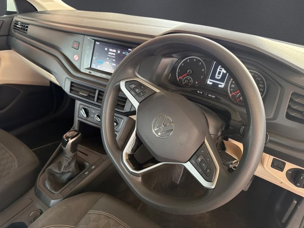 Volkswagen Polo Sedan 1.6 Tiptronic