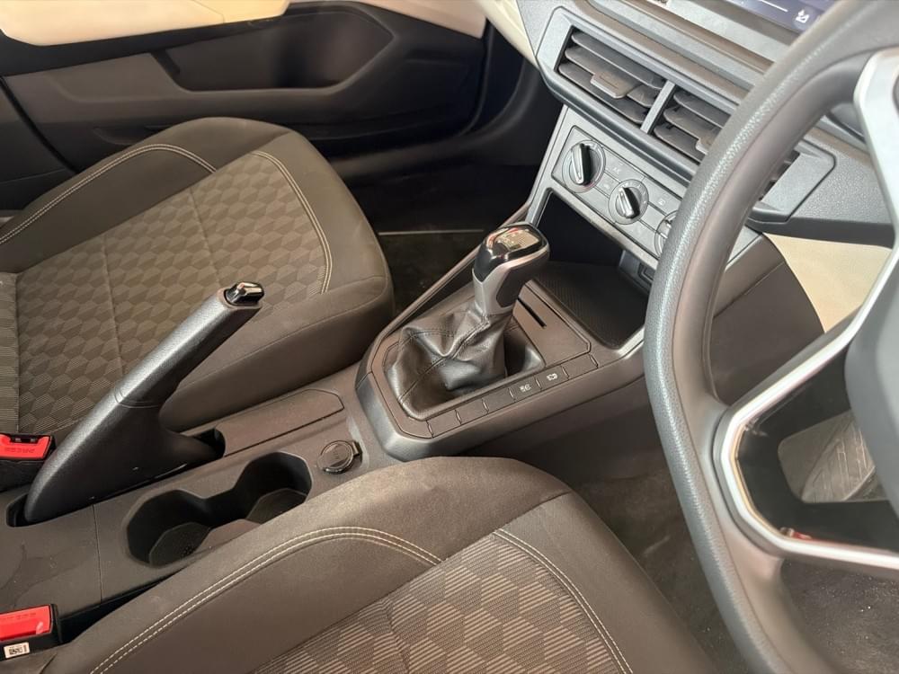 Volkswagen Polo Sedan 1.6 Tiptronic