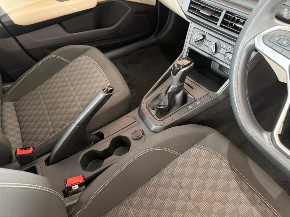 Volkswagen Polo Sedan 1.6 Tiptronic