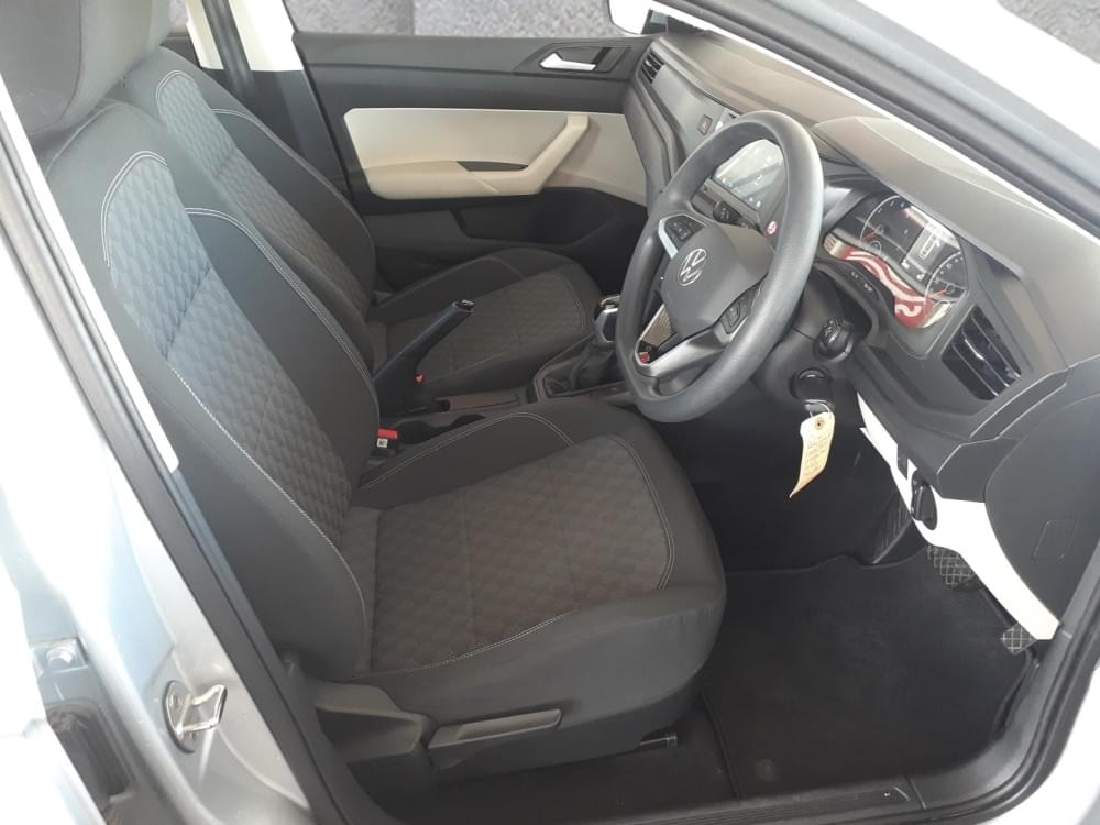 Volkswagen Polo Sedan 1.6 Tiptronic