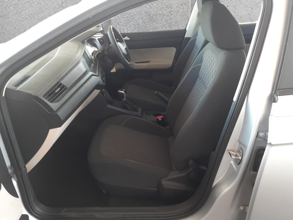 Volkswagen Polo Sedan 1.6 Tiptronic