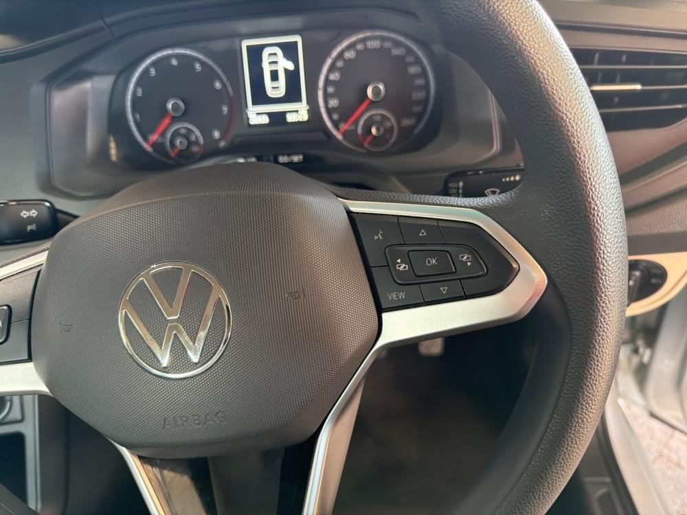 Volkswagen Polo Sedan 1.6 Base