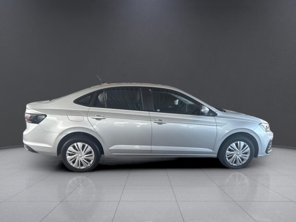 Volkswagen Polo Sedan 1.6 Base