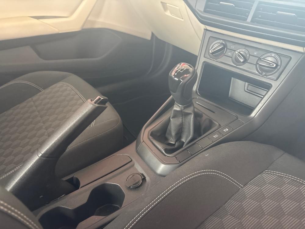 Volkswagen Polo Sedan 1.6 Base