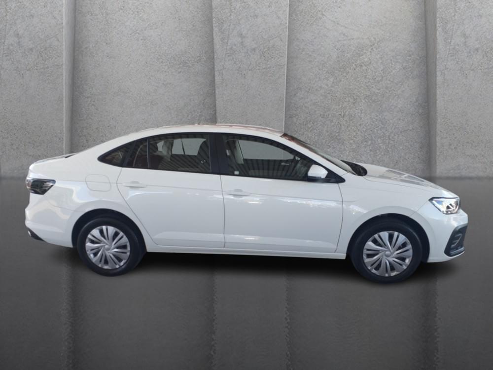 Volkswagen Polo Sedan 1.6 Base