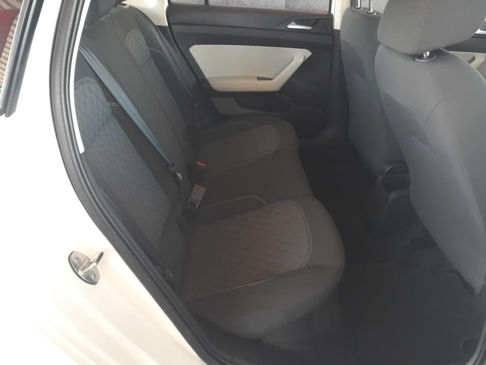 Volkswagen Polo Sedan 1.6 Base