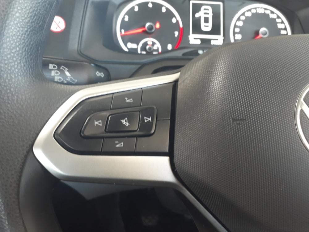 Volkswagen Polo Sedan 1.6 Base