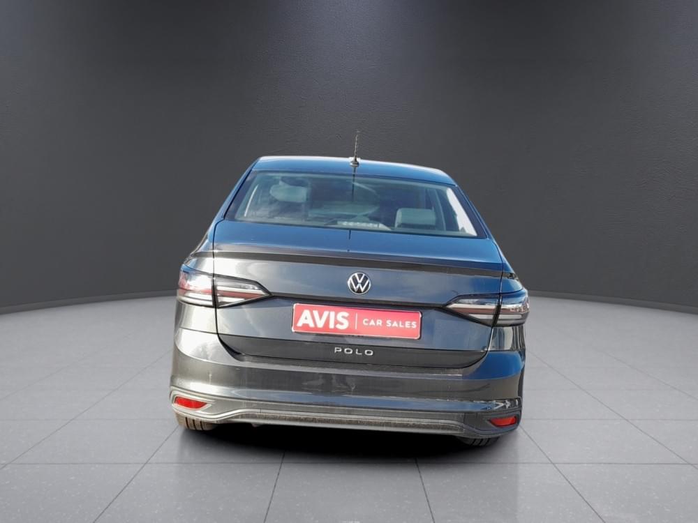 Volkswagen Polo Sedan 1.6 Base