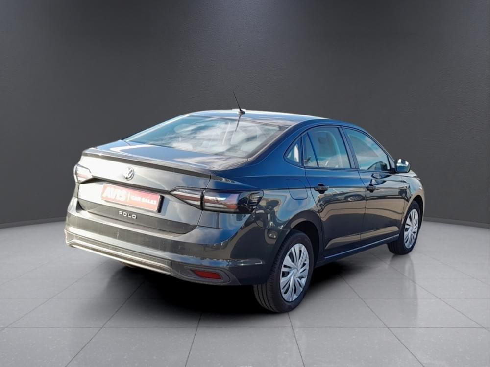 Volkswagen Polo Sedan 1.6 Base