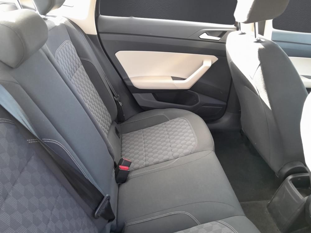 Volkswagen Polo Sedan 1.6 Base