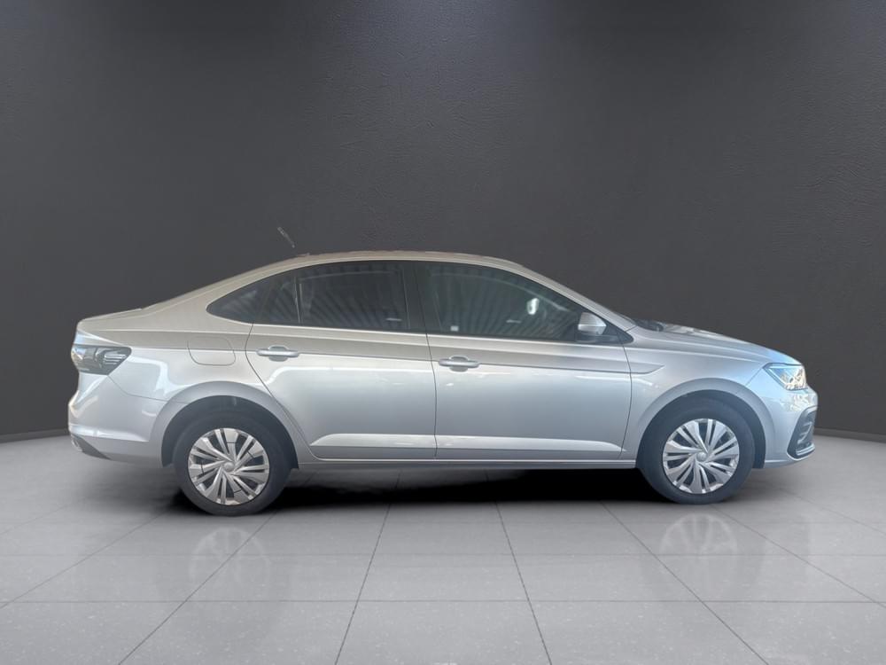 Volkswagen Polo Sedan 1.6 Base