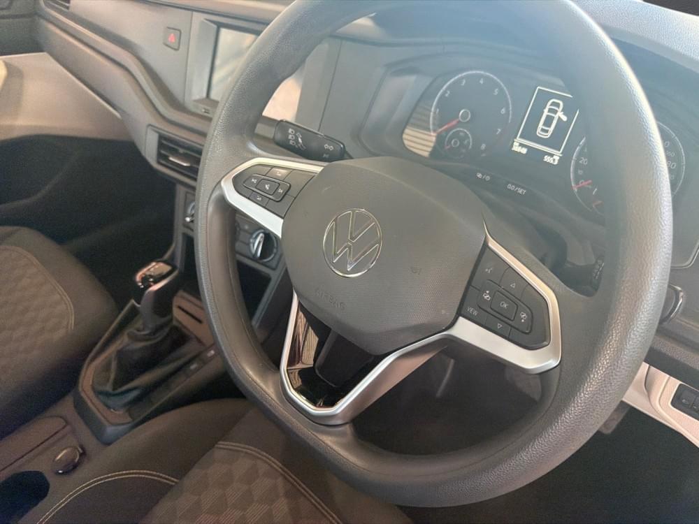 Volkswagen Polo Sedan 1.6 Tiptronic