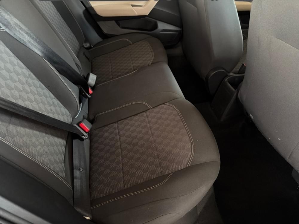 Volkswagen Polo Sedan 1.6 Base