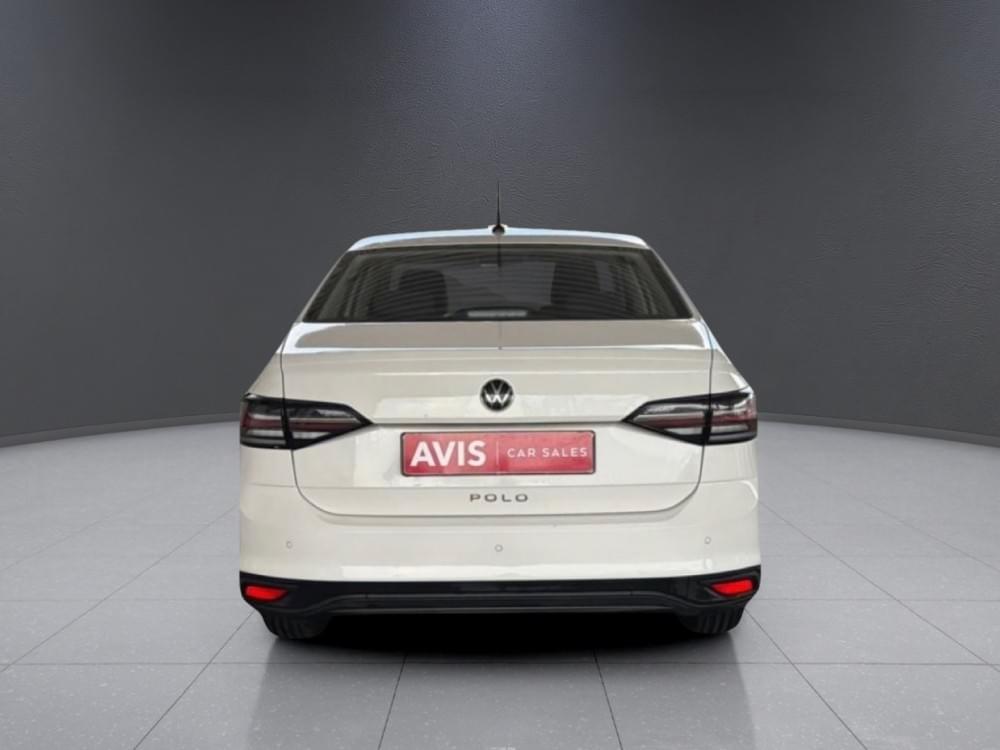 Volkswagen Polo Sedan 1.6 Base