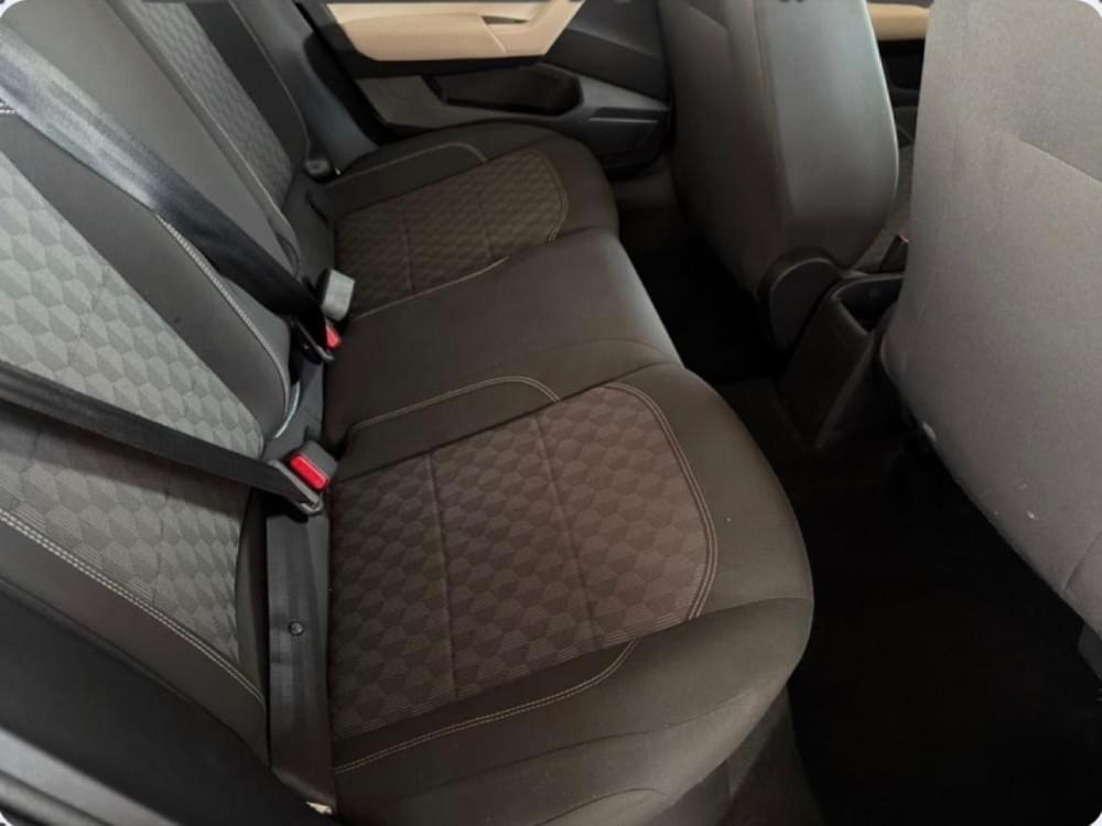 Volkswagen Polo Sedan 1.6 Base