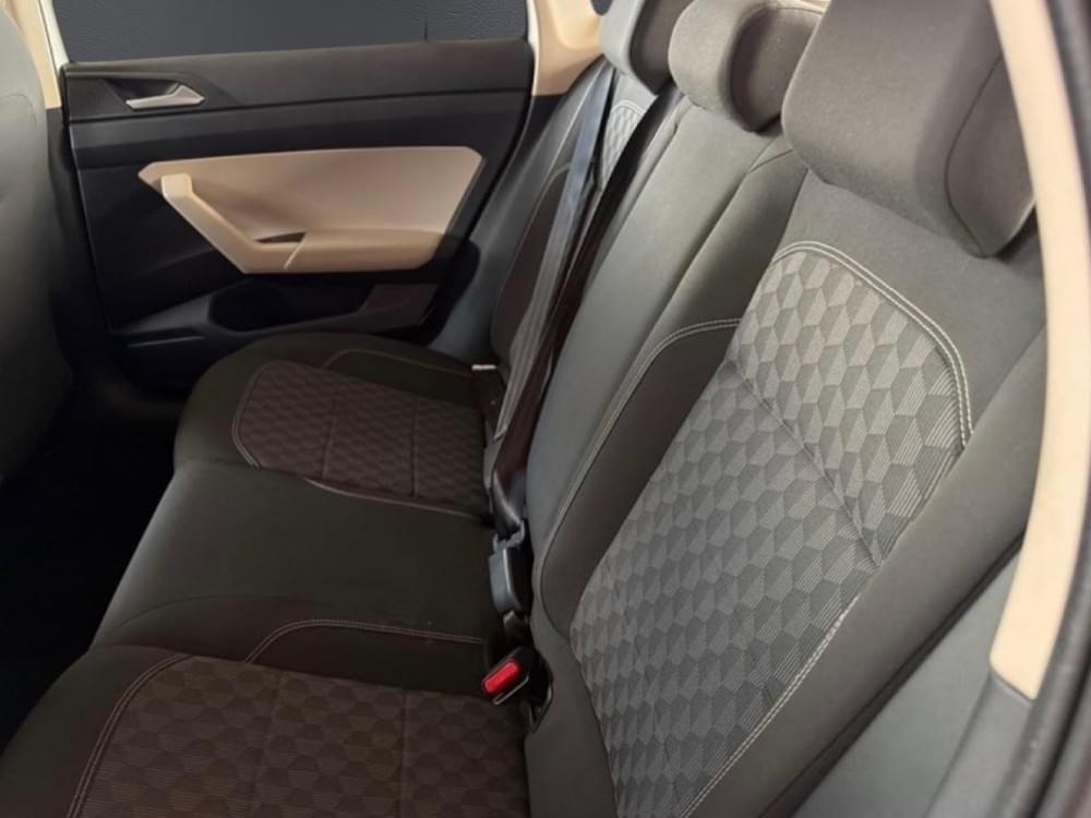 Volkswagen Polo Sedan 1.6 Base