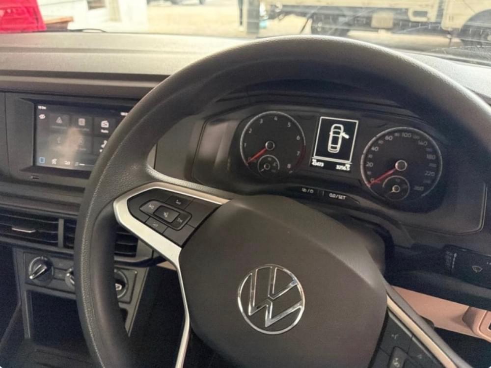 Volkswagen Polo Sedan 1.6 Base