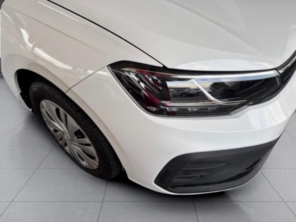 Volkswagen Polo Sedan 1.6 Base