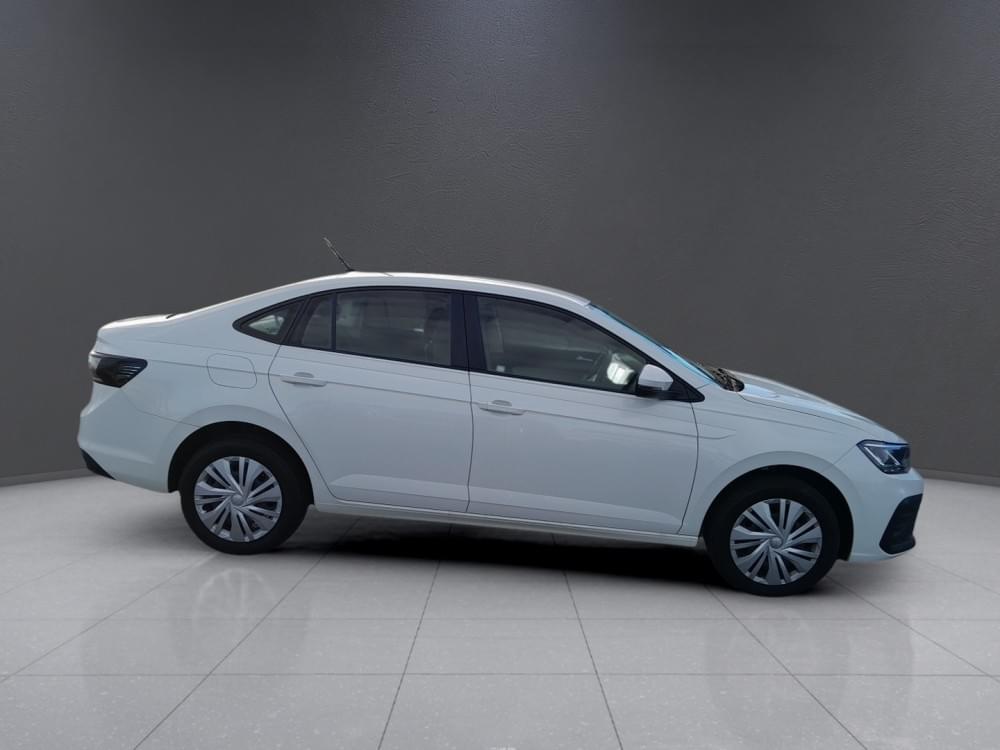 Volkswagen Polo Sedan 1.6 Base