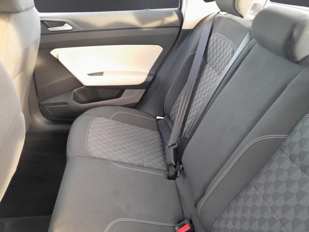 Volkswagen Polo Sedan 1.6 Base