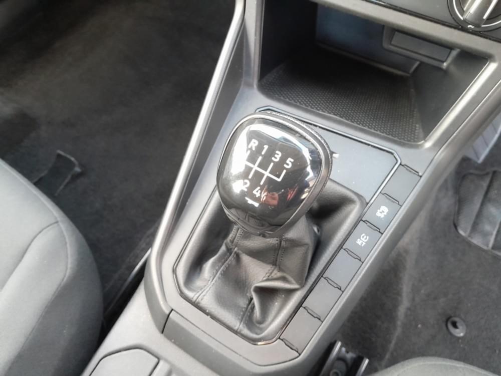 Volkswagen Polo Sedan 1.6 Base