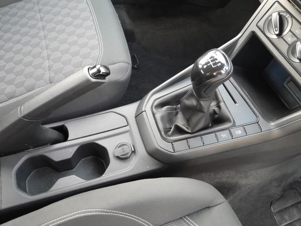 Volkswagen Polo Sedan 1.6 Base