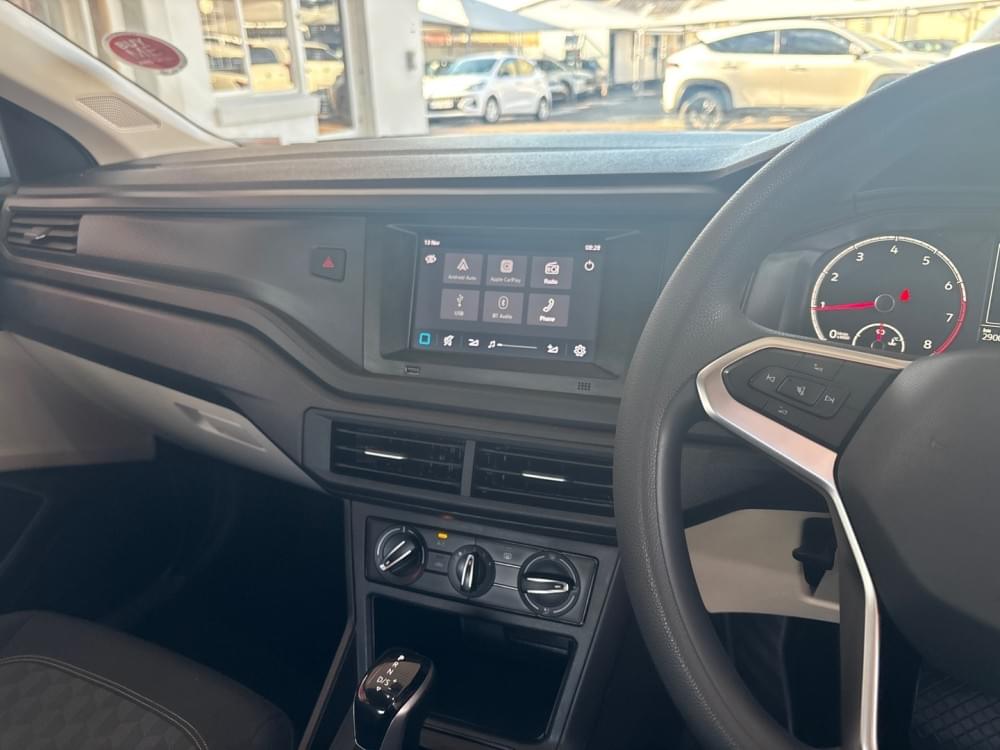 Volkswagen Polo Sedan 1.6 Tiptronic