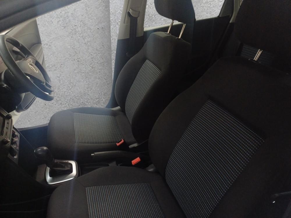 Volkswagen Polo Vivo Hatch 1.6 Comfortline Tiptronic