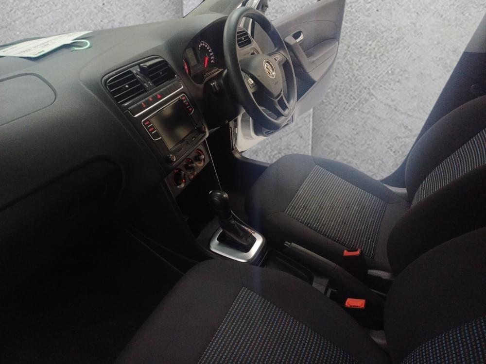 Volkswagen Polo Vivo Hatch 1.6 Comfortline Tiptronic