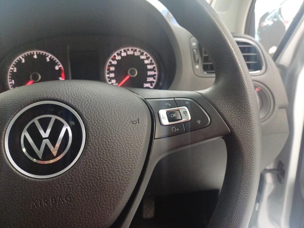 Volkswagen Polo Vivo Hatch 1.6 Comfortline Tiptronic