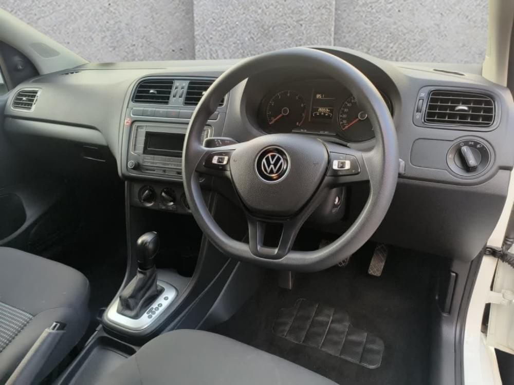 Volkswagen Polo Vivo Hatch 1.6 Comfortline Tiptronic