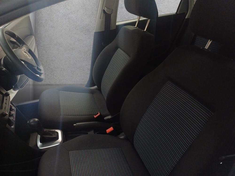 Volkswagen Polo Vivo Hatch 1.6 Comfortline Tiptronic