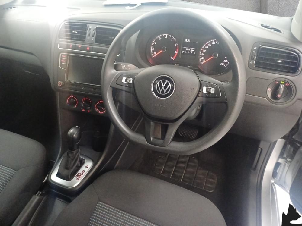 Volkswagen Polo Vivo Hatch 1.6 Comfortline Tiptronic